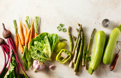 Jakie warzywa i owoce sezonowe jeść w lecie?