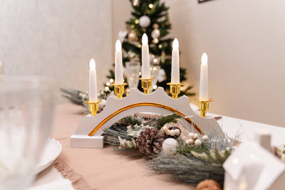 Drewniany świecznik bożonarodzeniowy, 5 świec LED, 37 cm