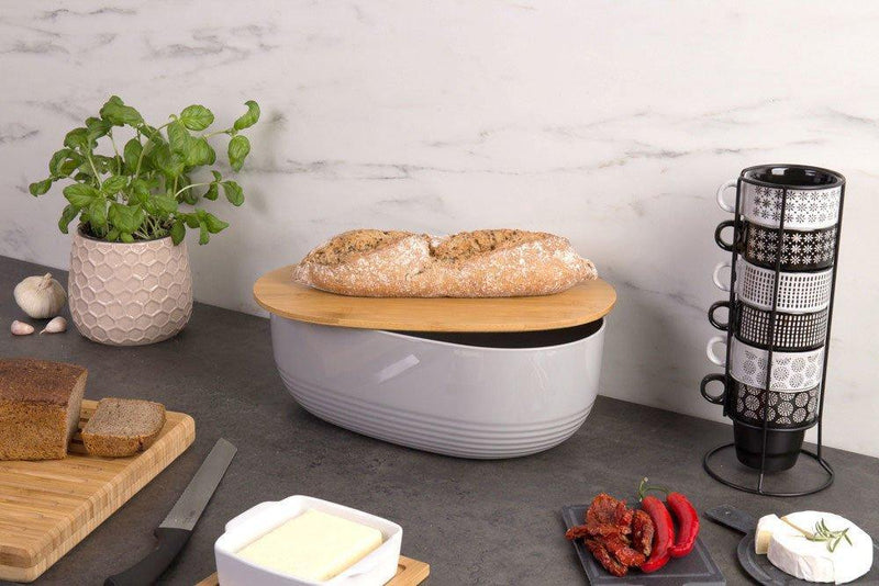 Chlebak w designerskim stylu, praktyczne i szczelne pudełko do przechowywania pieczywa.
