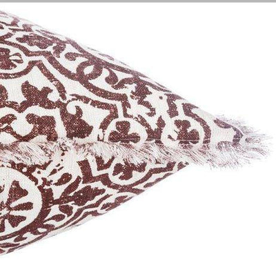 Poduszka dekoracyjna z orientalnym wzorem, możliwa do wymiany poszewka w kolorze biało-czerwonym.